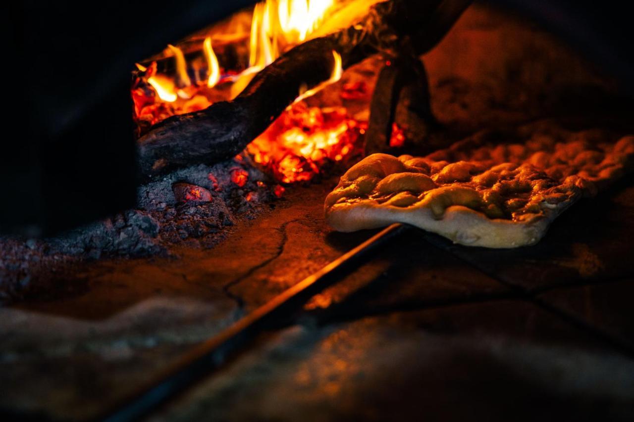 Hotel La Pietra Restaurant Fosdinovo Zewnętrze zdjęcie