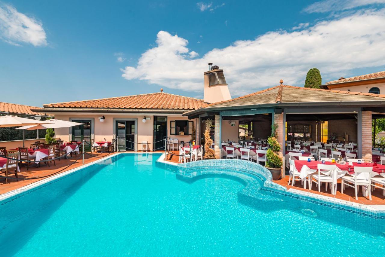 Hotel La Pietra Restaurant Fosdinovo Zewnętrze zdjęcie