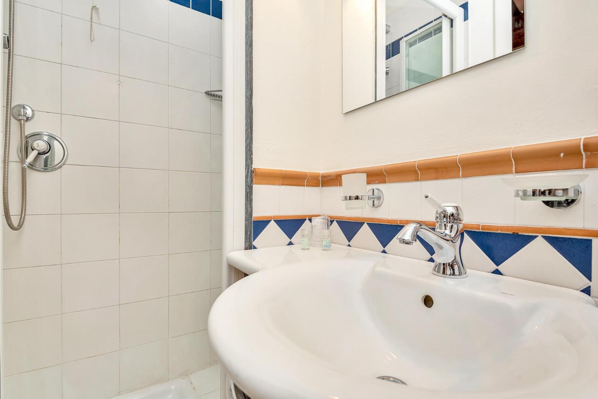 Hotel La Pietra Restaurant Fosdinovo Zewnętrze zdjęcie
